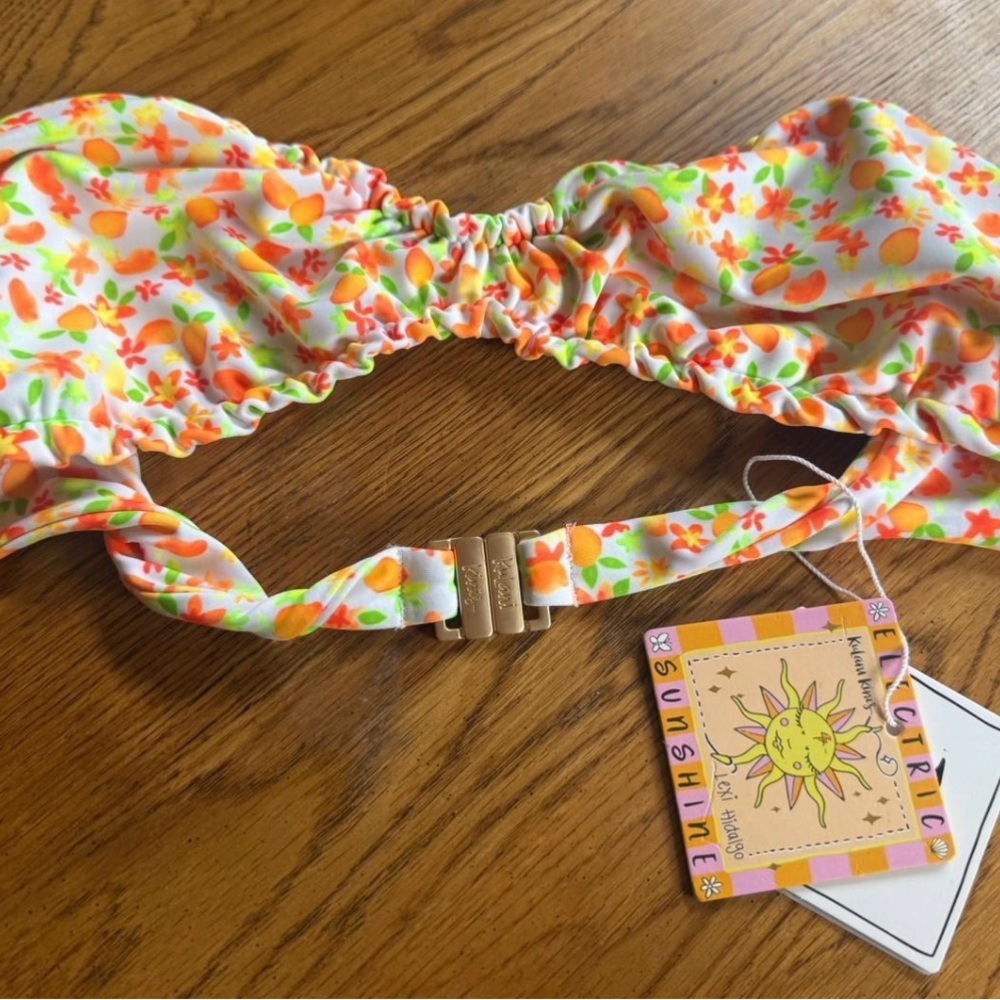 Kulani Kinis Top